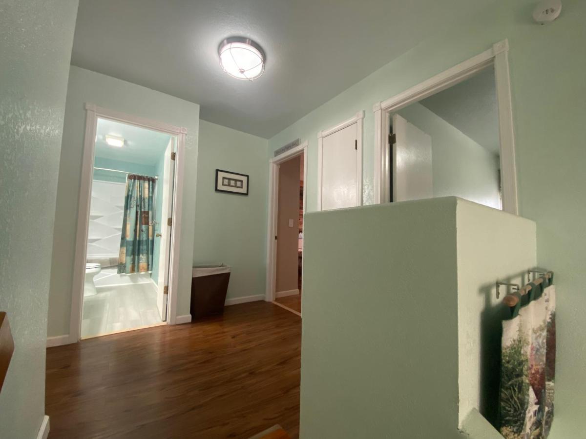 אנקורג' Trinity Escapes - Two Bedroom Two Bathroom Full Apartment Near Airport מראה חיצוני תמונה